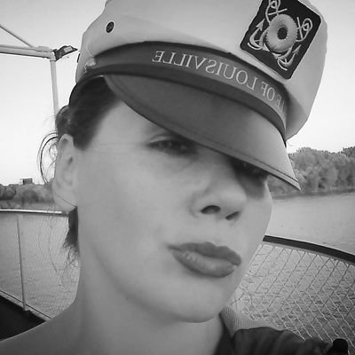 ___Tiffany___'s profile picture. Just not that into it.