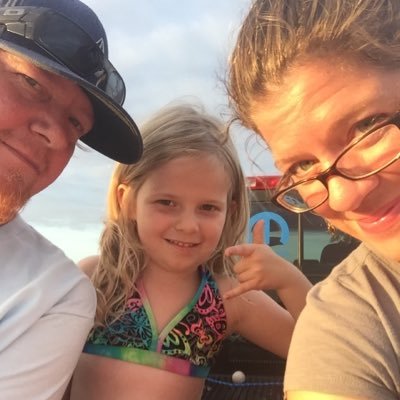 I love my family, outdoors, gardening, web design, and shopping. I love being a mom to 2 of the most beautiful little girls. Most of all I love life!