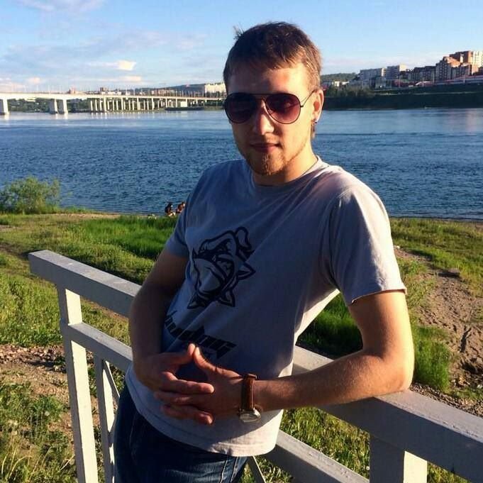 Effecton's profile picture. PR officer at Svet i Muzika. Библиотечка связиста http://t.co/JKrQ5KmKVr. Instagram-магниты http://t.co/kK4d5g2iC8