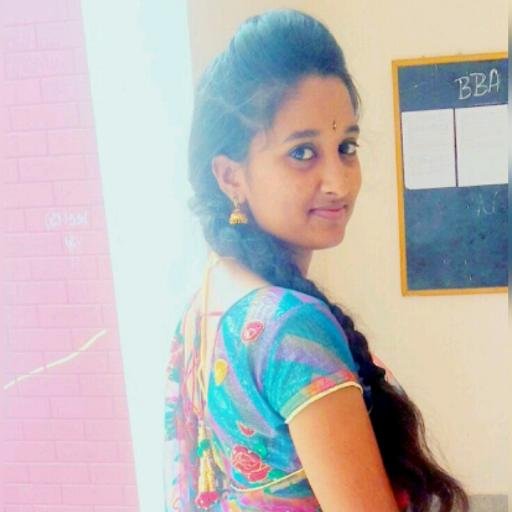 pavithr64734537's profile picture. 