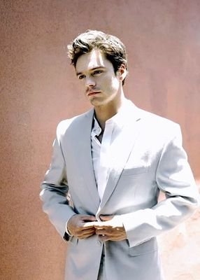 ☆I don't do that anymore.☆
- Sargent James Barnes, 107th.
- SV {Ships w/ chem}
- Descriptive & Literate ♡