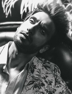 gaurikhan664's profile picture. hawraa