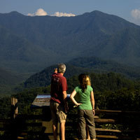 Gatlinburg Tennessee is the charming gateway to the Great Smoky Mountains. Enjoy quaint stores, great restaurants and cozy romantic cabins in the Mountains.