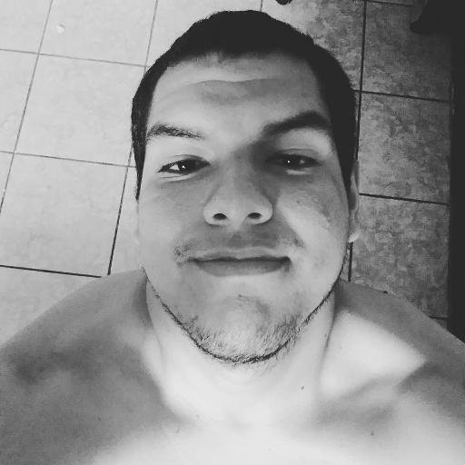 LuisVenegasMelo's profile picture. Hay que mantenerse cuerdo para no caer en la locura.