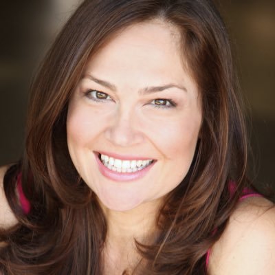 LA's @KOST1035fm Morning Show Radio Host @iheartradio turned Mom x3 👩🏻❤️👨🏼Founder, Family Rewards Press https://t.co/n16bjrPJ6U Seen on @TODAYShow @ABC @KTLA