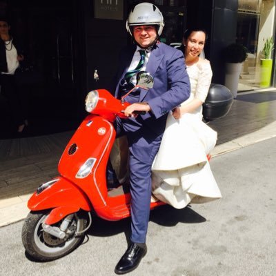 El Único Título Que Tengo Es Ser Costalero de Sevilla, Bético Y Taurino!!. Casado con la mujer de mi vida. Padre de Ángela y Quino!!