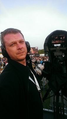 UK based freelance TV Camera Operator.