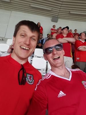 Investigation monkey, football loving (Cardiff City / FAW member), peanut butter enthusiast! Anatidaephobia sufferer.