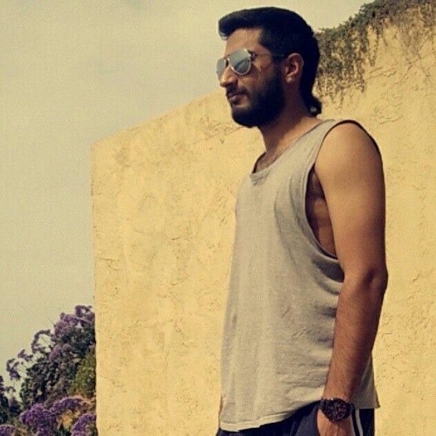 jchani94's profile picture. Music is my medicine