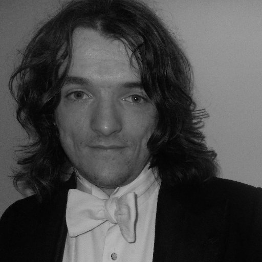 @UniofExeter & @MertonCollege grad; ex-@OxfordUnion Standing Cttee (three terms); frequent speaker; @HPYoungVoices writer. Right-Libertarian - not Richard III