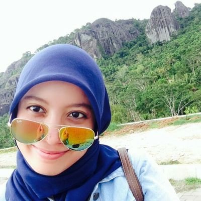 fitrahanisa's profile picture. the people who love you for who you are and not for what you can do for them are the best kind of people