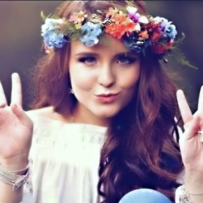 Fonte diária de informação da atriz, cantora, dubladora e modelo, Larissa Manoela.