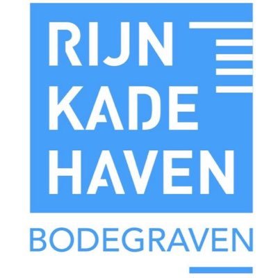 Toeristische passantenhaven langs de Rijnkade centrum Bodegraven. Aanleggen en gebruik van wifi gratis. Op de moderne steigers zijn stroom/water voorzieningen.