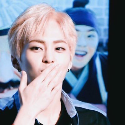 EXO-M xiumin bot 純粋xm 僕のお兄ちゃん→ @kmjm01_bt