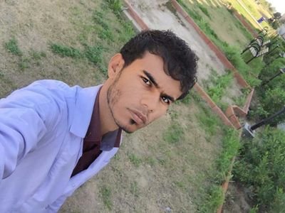 طالب في جامعة ديالى كلية العلوم قسم الكيمياء