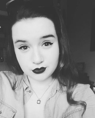 ☆•When I die, make sure my corpse has winged eyeliner•☆