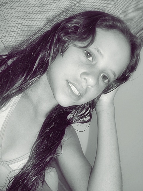 isadorapadua's profile picture. 