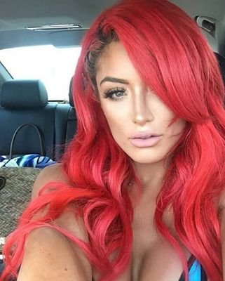 NatiyaBovee's profile picture. 