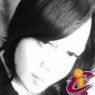 mhicss's profile picture. ...Count your Blessings not your Problems...