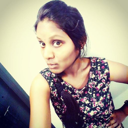 ratna2817's profile picture. 