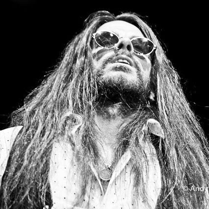 I'm a Rock Musician/Lead Vox For 'Grouvecat'/'Forever Free' & 'Half Jack' from Taunton, Somerset I Play Covers & Originals, Album Release This Year!!