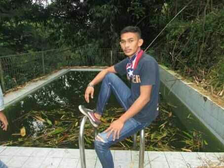 Rizal_Graberz's profile picture. biarkan mengalir seperti air :-)