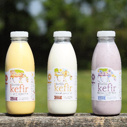 Made on the farm using live kefir cultures, real fruit puree and no added sugar. ☀️