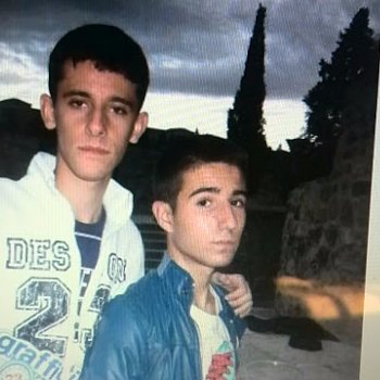 Estaremos en cada sitio que este la locura de nuestro amado seryi.
ConSdemelaSudas sigueme