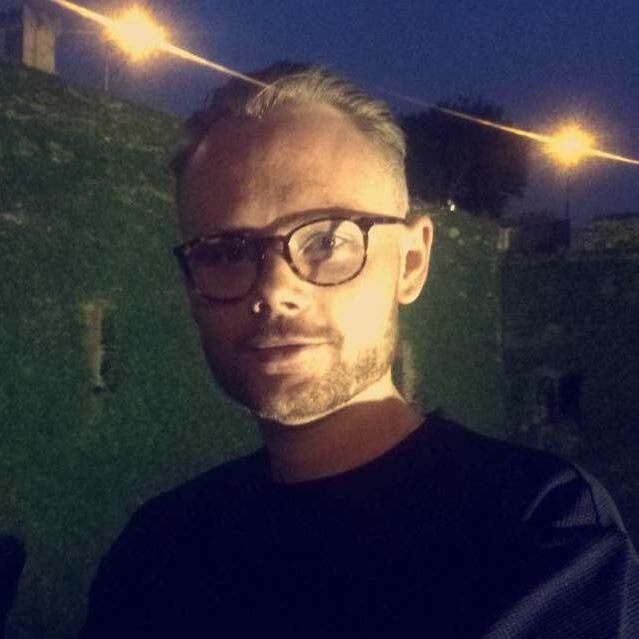emil_no's profile picture. code & infosec
