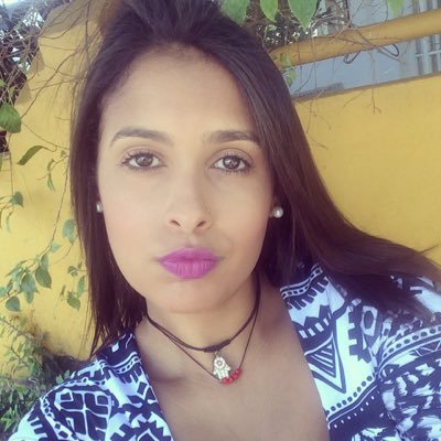 Instagram: rayannilouise / Carioca,23 anos e futura Enfermeira