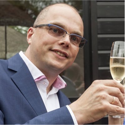 #wine, #wijn, #food, #whisky liefhebber, geniet van wijn en werk. Huidige functie Commercieel Manager Retail @VerbuntVerlinden @wijnkring #Tilburg