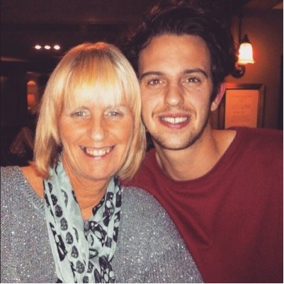 jb2511's profile picture. Parody account