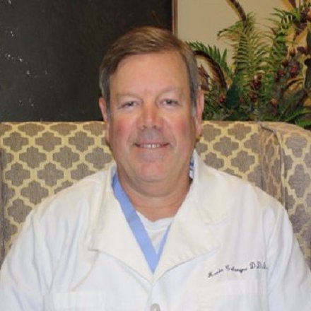 Dr. Calongne and his staff specialize in the treatment of periodontal diseases and in the placement of dental implants for replacement of missing teeth.