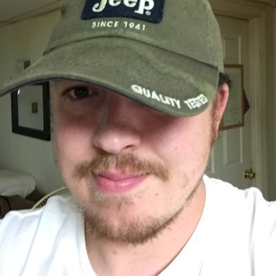 I am looking for a relationship with an assertive, confident, decisive woman. I have a particular attraction to big women. I am Pro Size Acceptance.