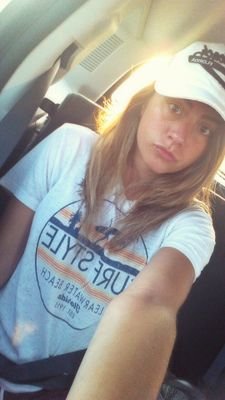 BeckySpoor's profile picture. Insta: beckspoor