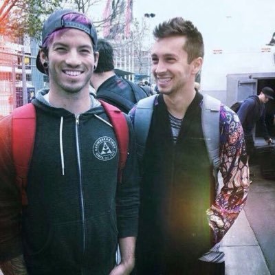 Skele_Skwad's profile picture. |-/