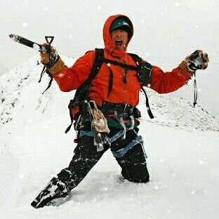 Mountain Leader & Climbing Instructor, DofE Exped Assessor, wistfully stumbling around in the elements...takes the odd snap