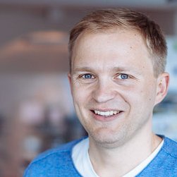 Principal UX Designer & UX Team Lead @ergosign, Trail Runner, Mountaineer & Dad