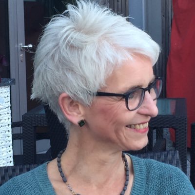 mschrey's profile picture. Journalistin. Autorin