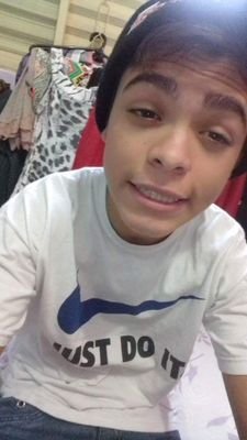 Fala Galerinha.... sou o Ramires moro no Brasil no estado de sao Paulo... sou youtuber gosto de jogos etc....