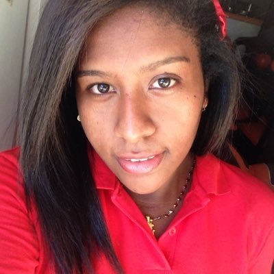 Tengo 20 años soy auxiliar de enfermeria de barranquilla vivo en bogota