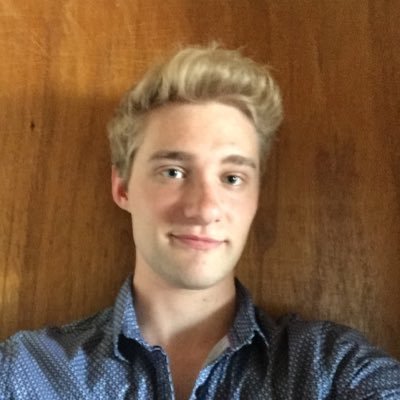 TomBellefroid's profile picture. Communicatieve duizendpoot @stadnieuwpoort | Cinema, Russische literatuur en zwemmen is ❤️