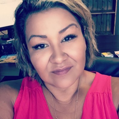 Carmzyellowbird's profile picture. 