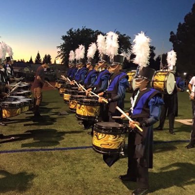 日本の某中学生男子です！DCIとM協のマーチングが好きです。Blue Devils、blue coatsが好きです！