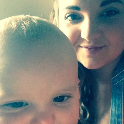 Profile Picture of  ⚽ ❤ Mel Holmes  ♥ ⚽ (@shrimpermel) on Twitter