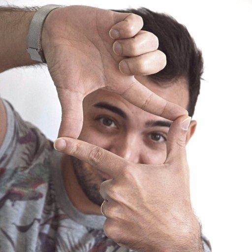 Mobile Lead Architect @ Fulll From 🇧🇷 and living in 🇫🇷, I love pizza, pastéis and Caipi. I read/speak 🇧🇷 🇺🇸 🇫🇷 🇪🇸 Creating mobile apps at @Fulll ❤🤙