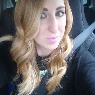 MD of @ewif_uk & Account Manager @CocoCreatives. Food addict. Bookworm. Psychology Graduate. Metal music fan. Mermaid.