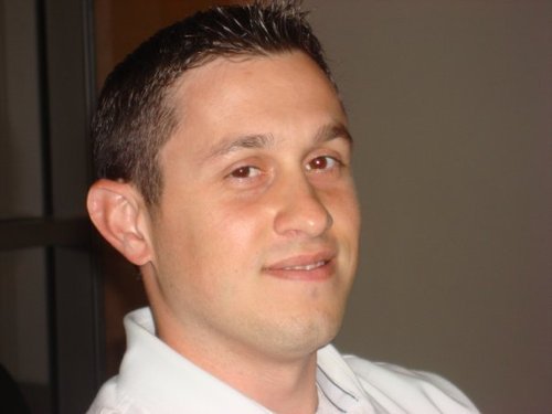 kyledavishomes's profile picture. 