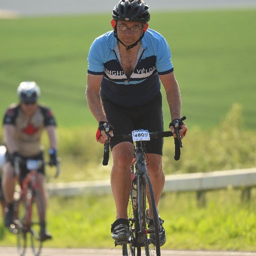 Dad of three, cycling supermarketer and co-owner of a successful national business from Pitsone. Not to be taken too seriously