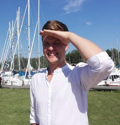 MikaelSaariFans's profile picture. Tervetuloa mukaan upean muusikko-näyttelijä Mikael Saaren epävirallisille fanisivuille! Welcome to support the amazing musician-actor Mikael Saari!